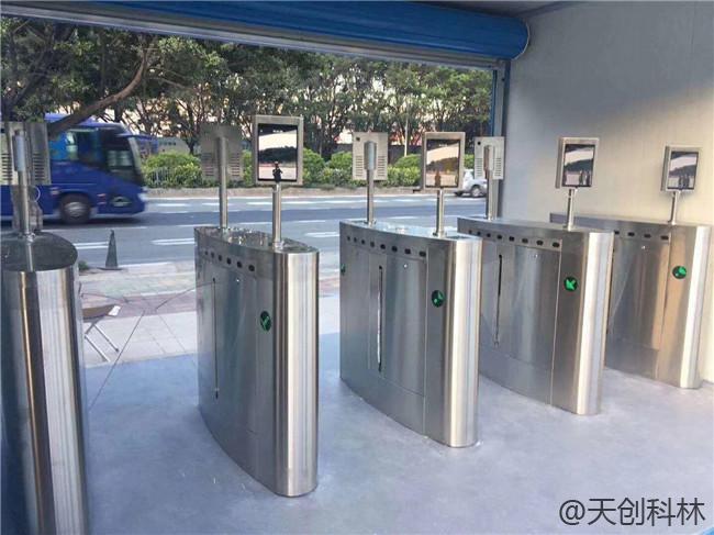 通道閘機控制系統 (1)